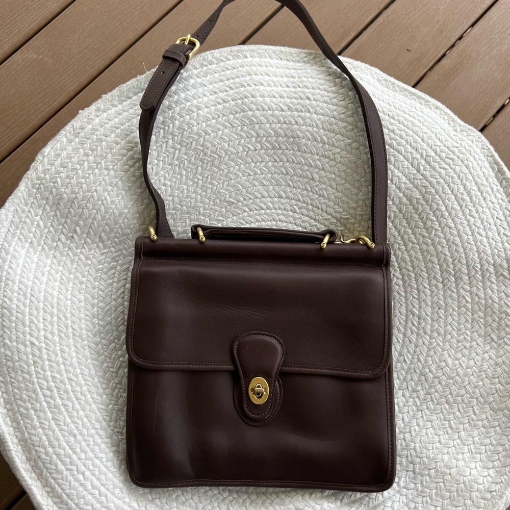 Vintage Coach leather and shade crossbody bag in almost perfect condition